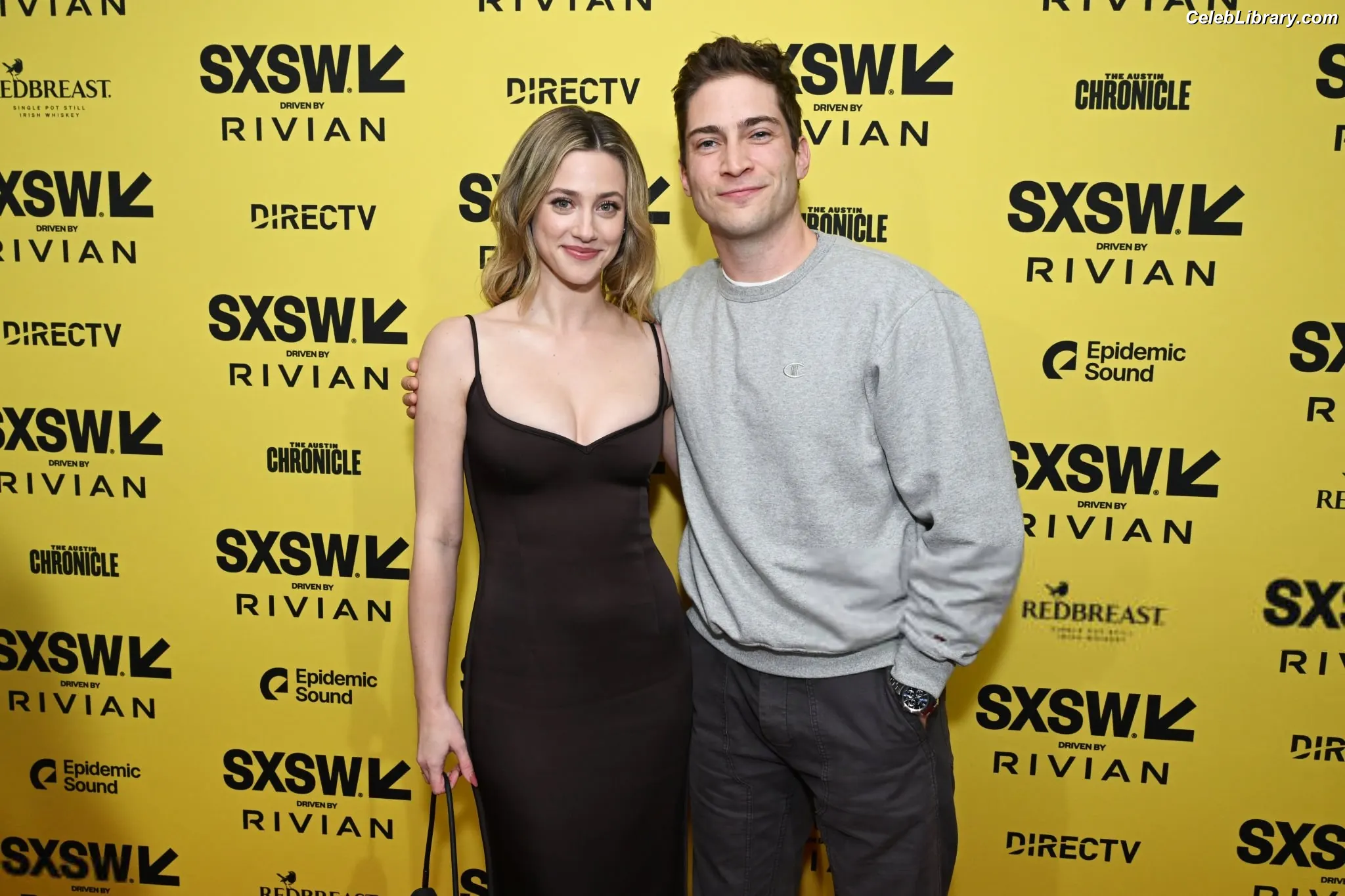 Lili Reinhart photo 3 of 1529