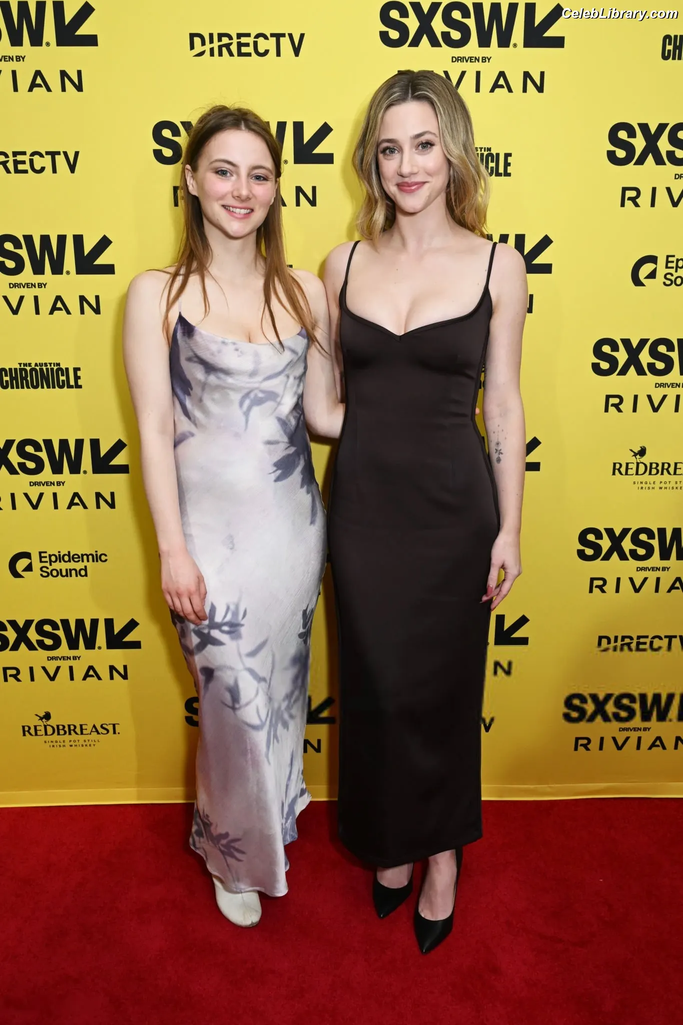 Lili Reinhart photo 18 of 1529