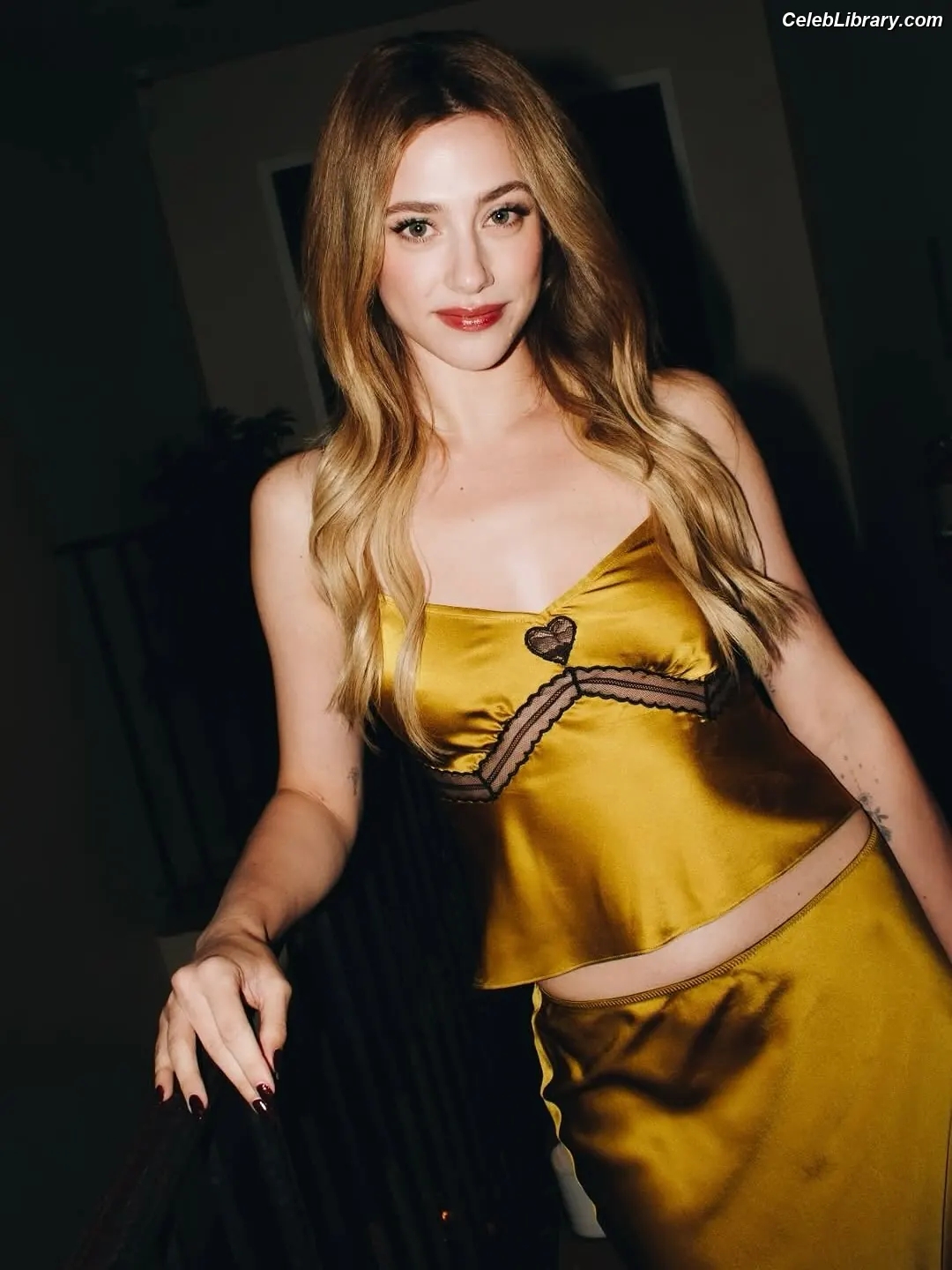 Lili Reinhart photo 20 of 1529