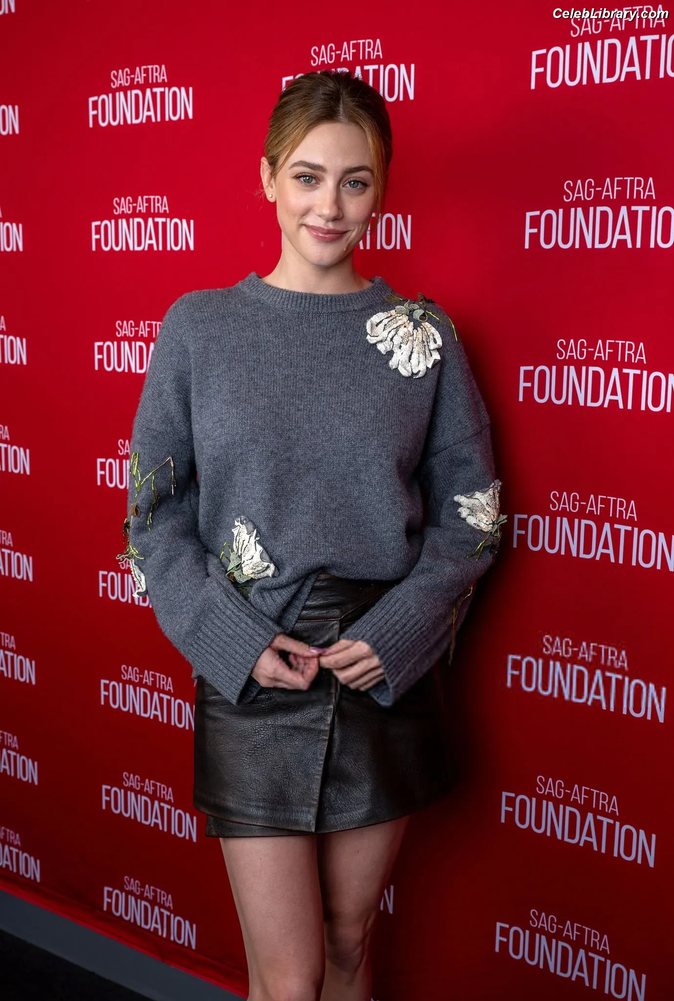 Lili Reinhart photo 2 of 1529