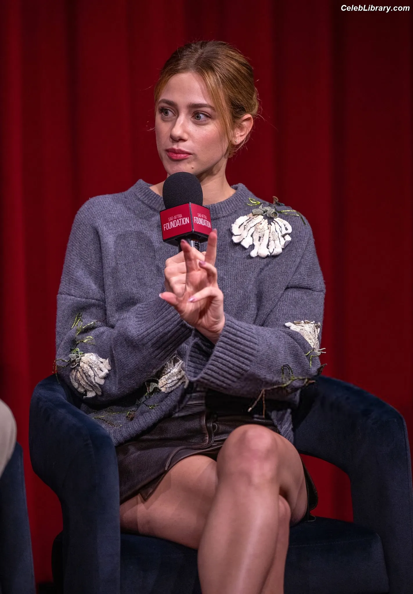 Lili Reinhart photo 15 of 1529