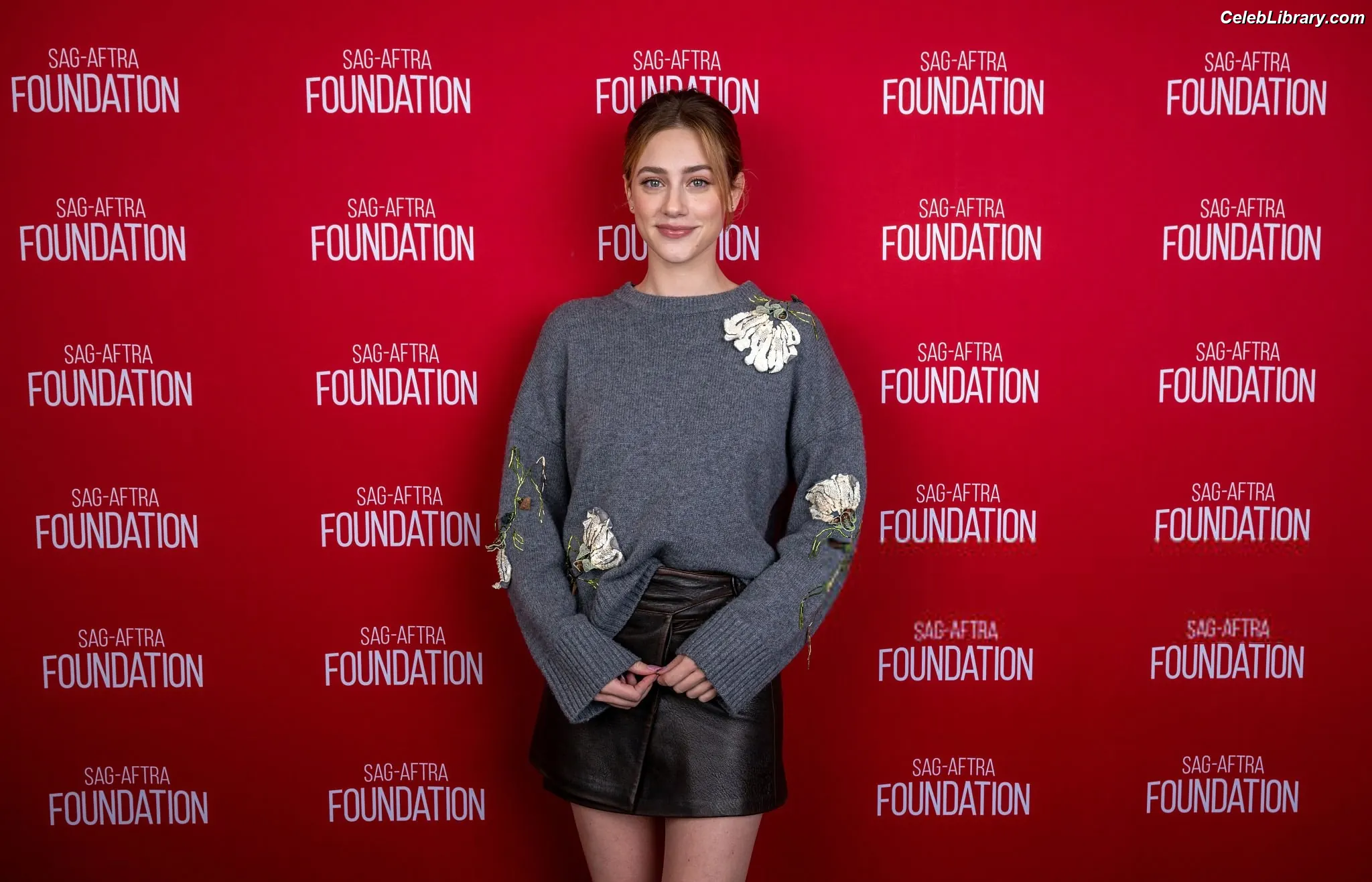 Lili Reinhart photo 18 of 1529
