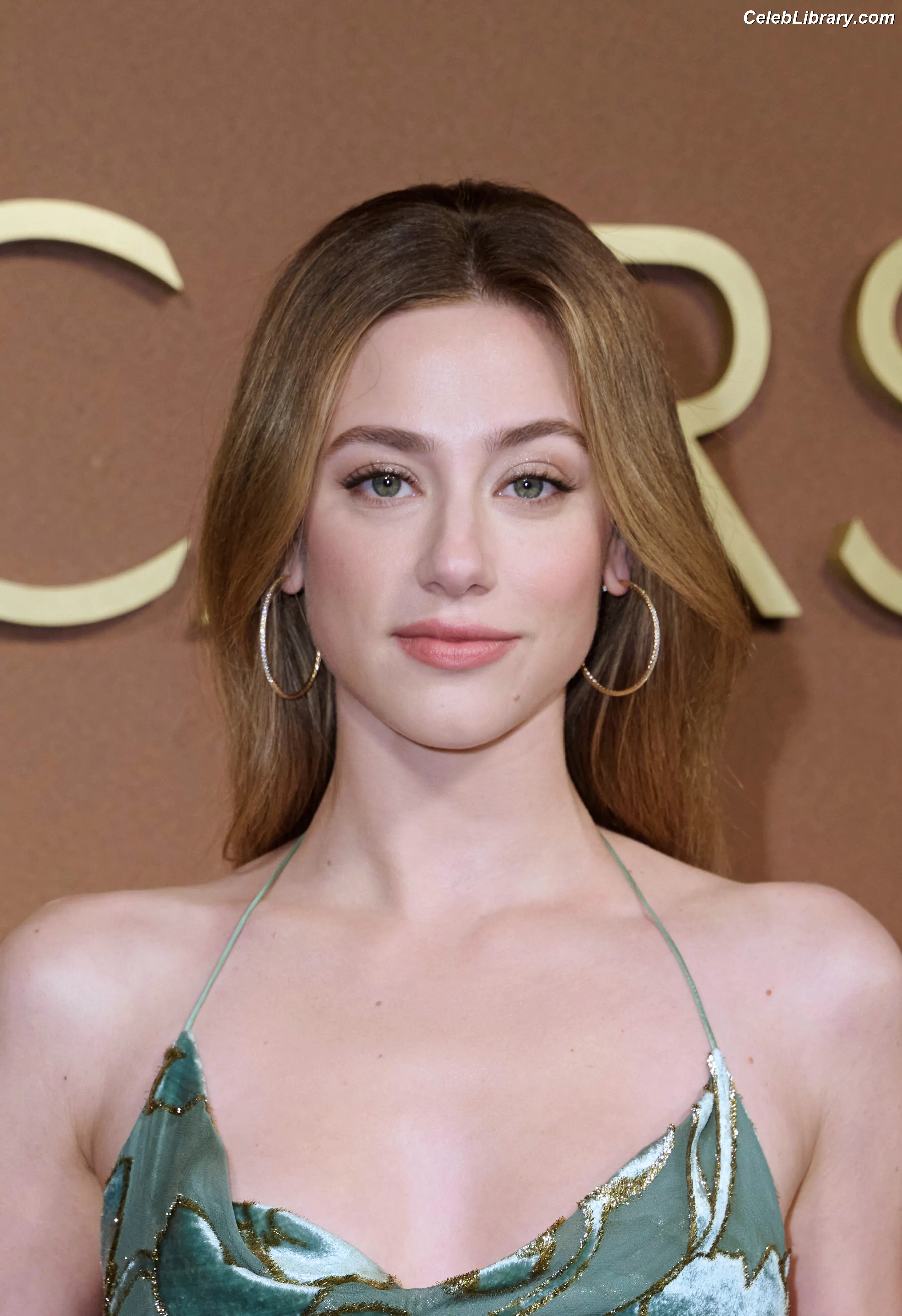 Lili Reinhart photo 20 of 1529