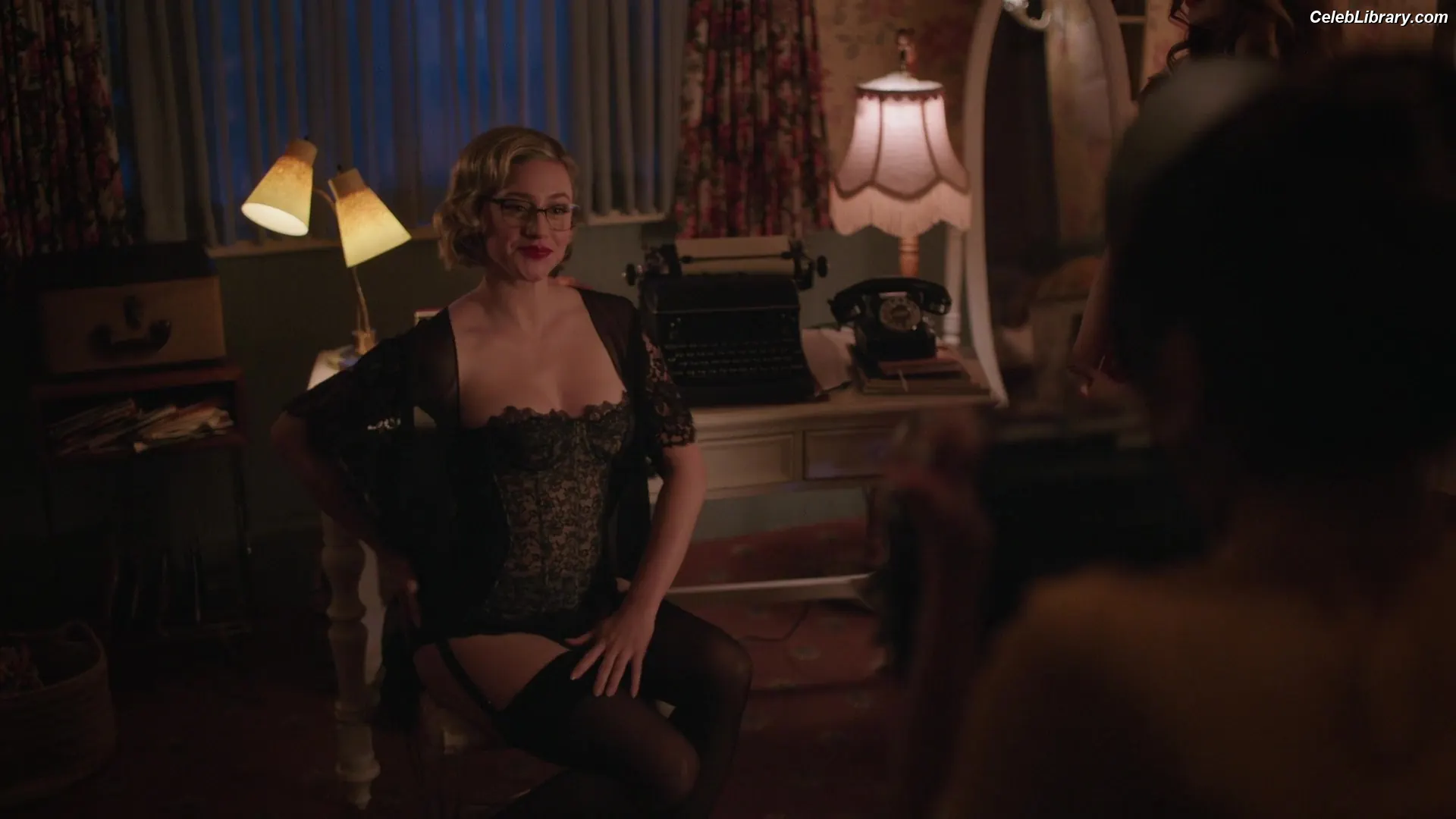 Lili Reinhart photo 12 of 1529