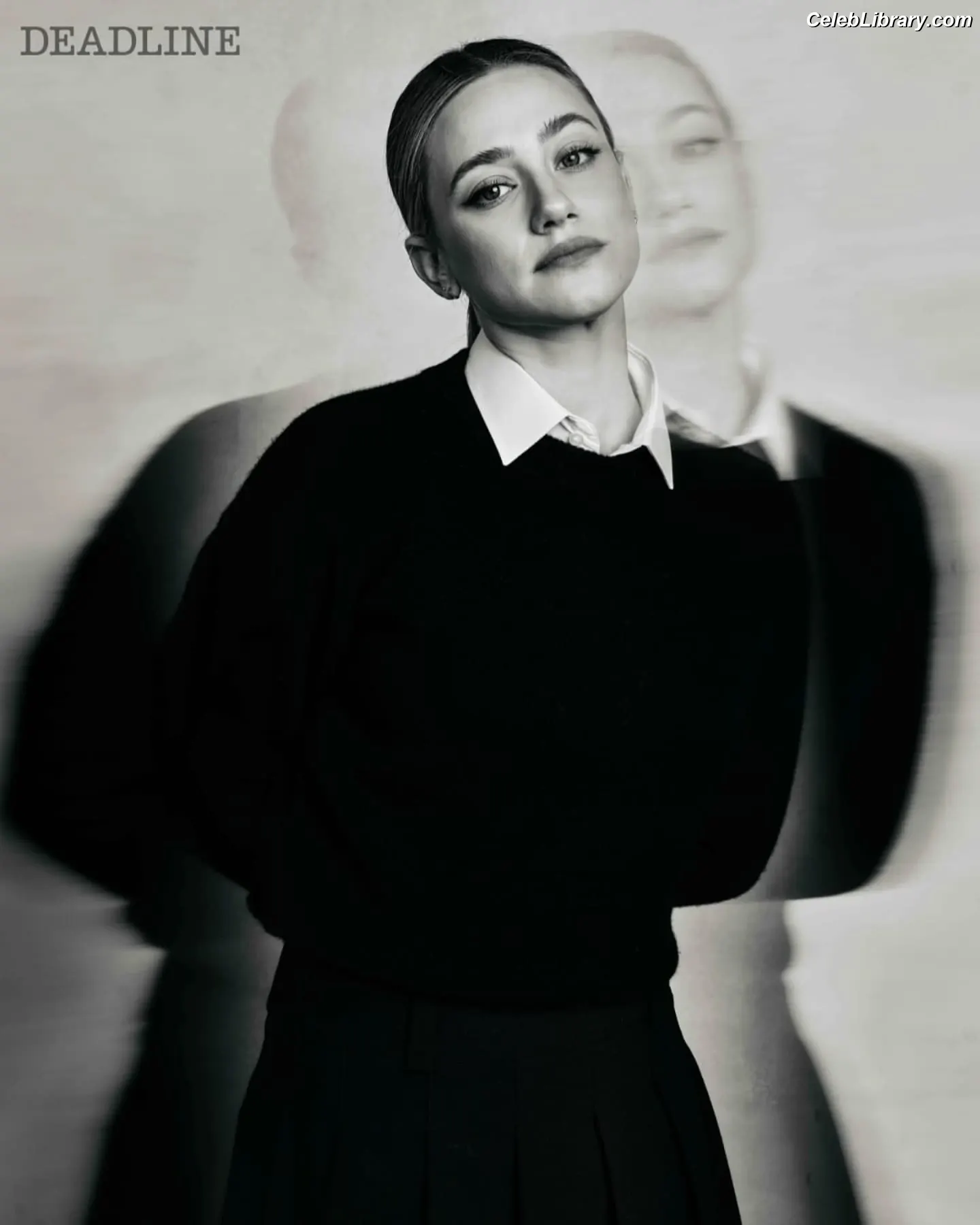 Lili Reinhart photo 6 of 1529