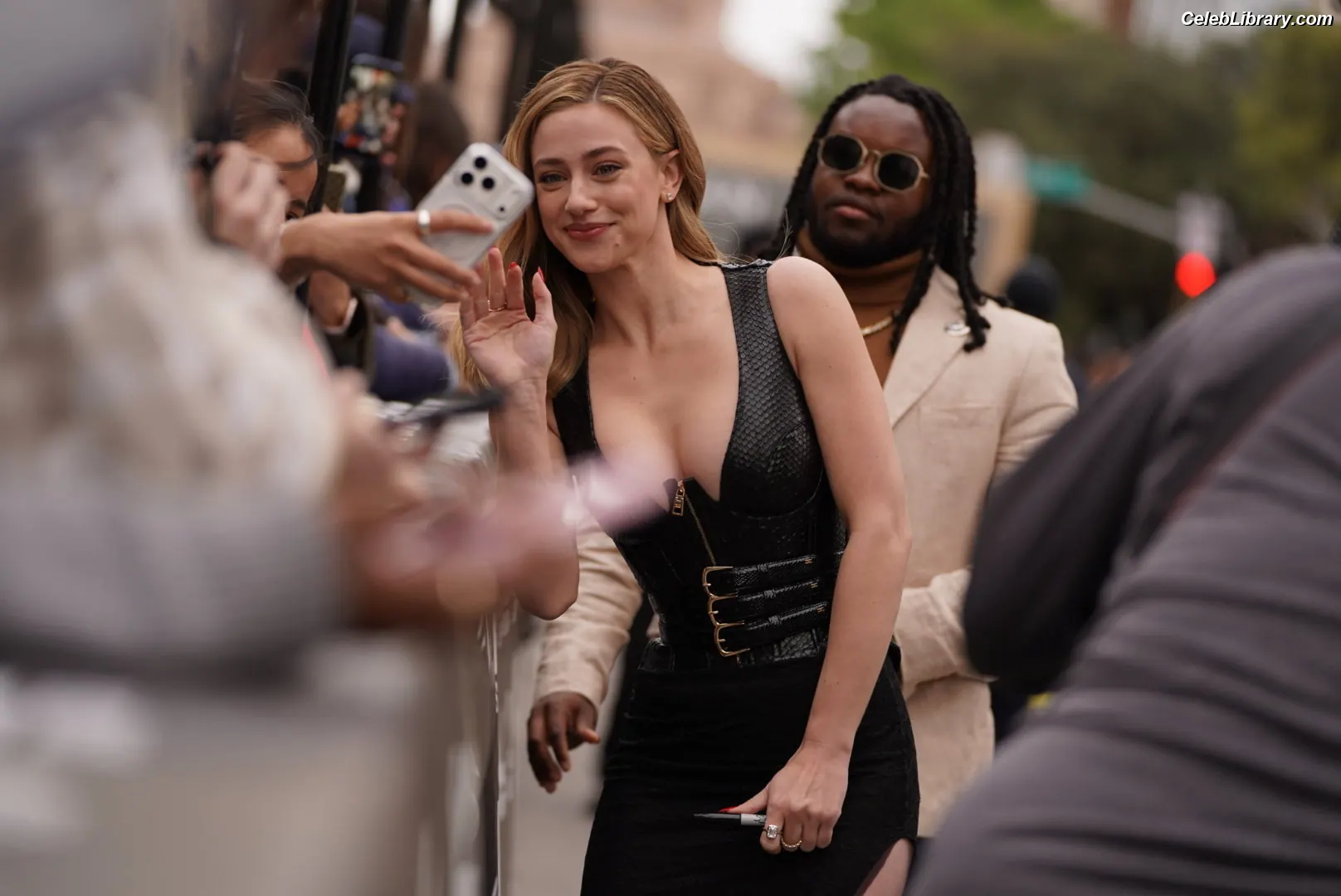 Lili Reinhart photo 23 of 1529