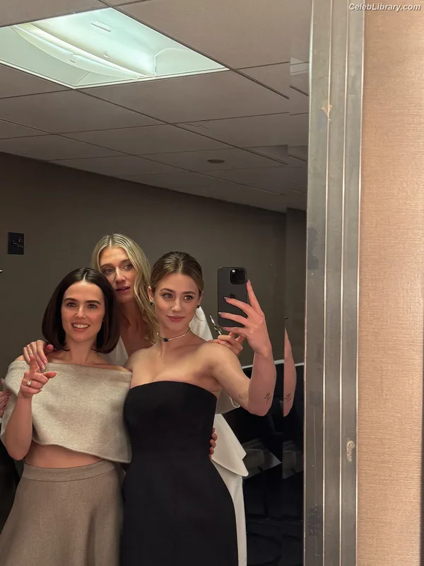 Lili Reinhart photo 6 of 1522
