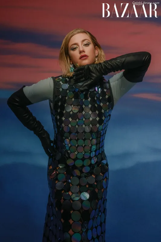 Lili Reinhart photo 6 of 1522