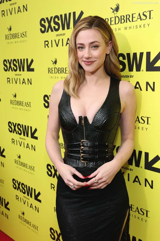 Lili Reinhart photo 21 of 1522