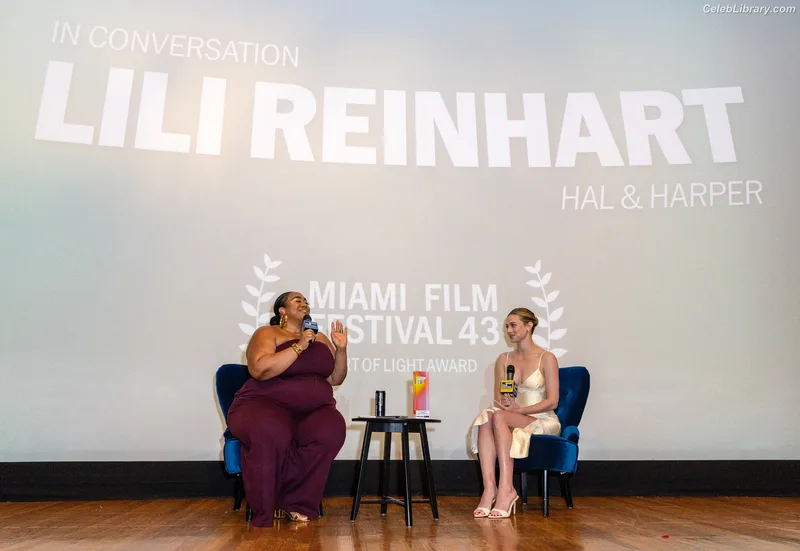 Lili Reinhart photo 17 of 1522