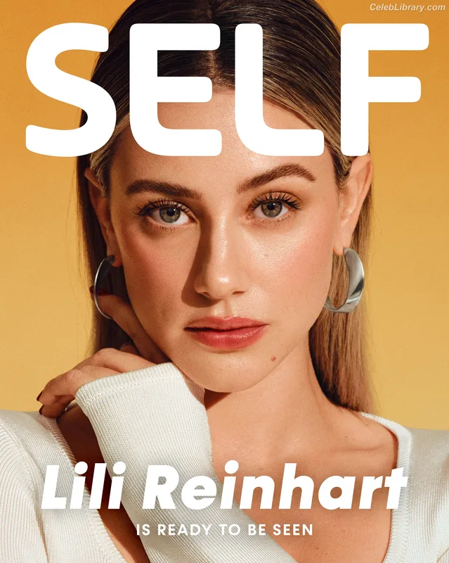Lili Reinhart photo 13 of 1522