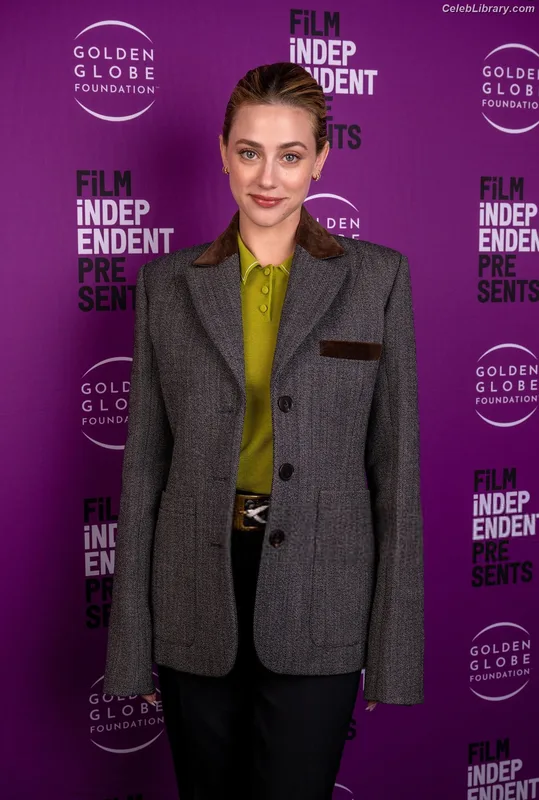 Lili Reinhart photo 1 of 1522