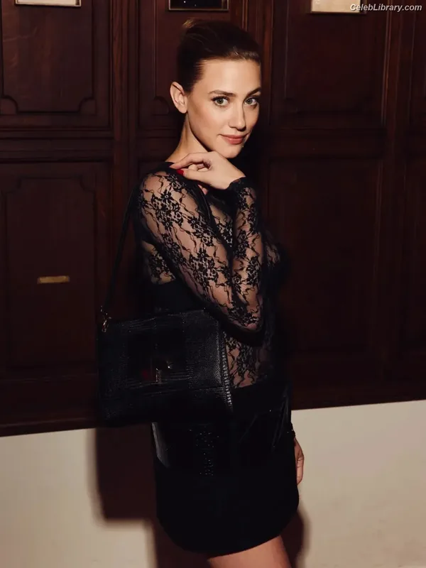 Lili Reinhart photo 18 of 1522