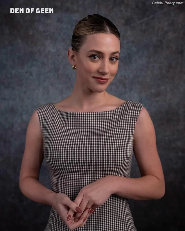 Lili Reinhart photo 21 of 1522