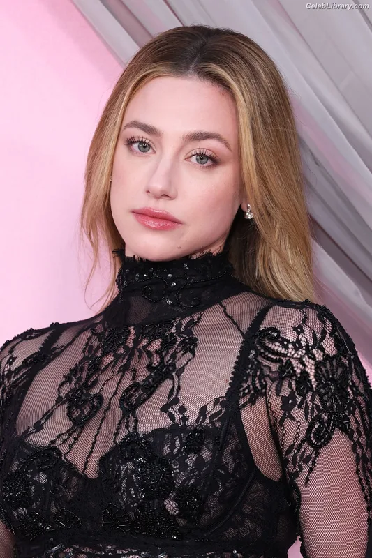 Lili Reinhart photo 20 of 1522