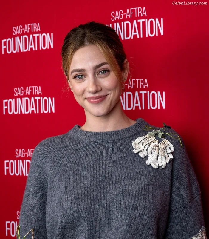 Lili Reinhart photo 21 of 1522
