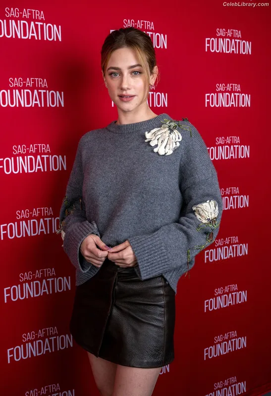 Lili Reinhart photo 12 of 1522