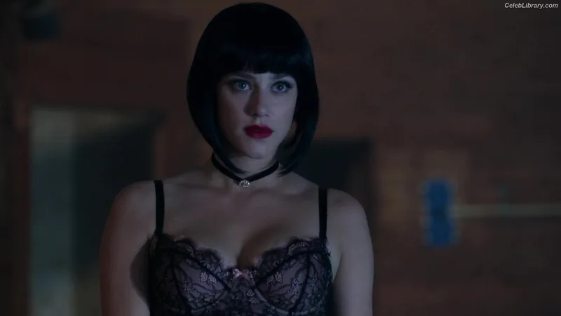 Lili Reinhart photo 14 of 1522