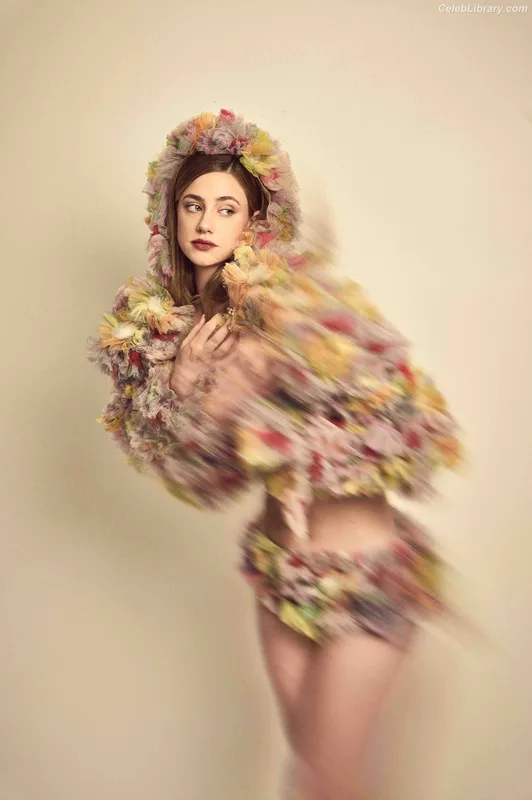 Lili Reinhart photo 20 of 1522