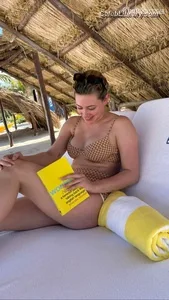 Lili Reinhart photo 18 of 1522