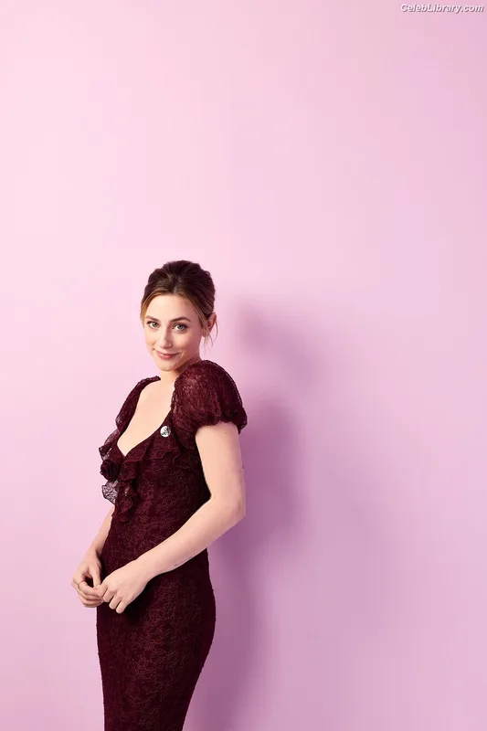 Lili Reinhart photo 15 of 1522
