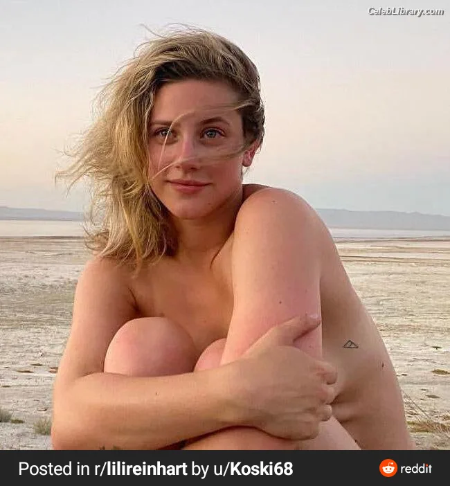 Lili Reinhart photo 8 of 1522