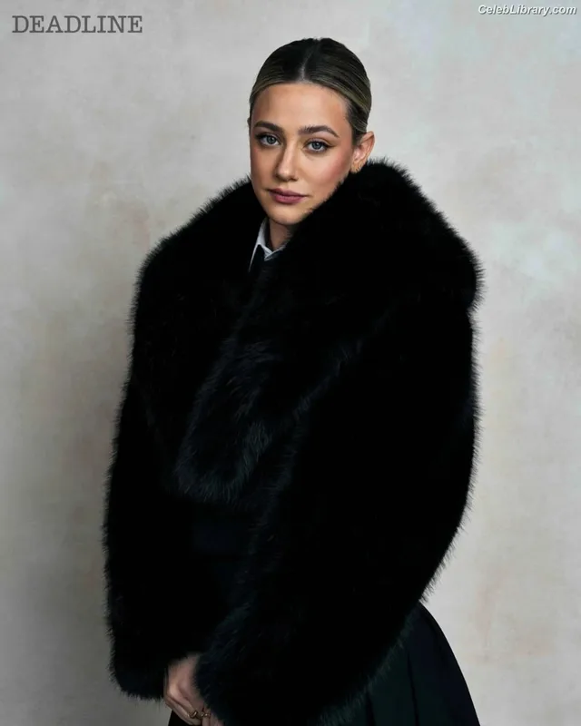 Lili Reinhart photo 21 of 1522