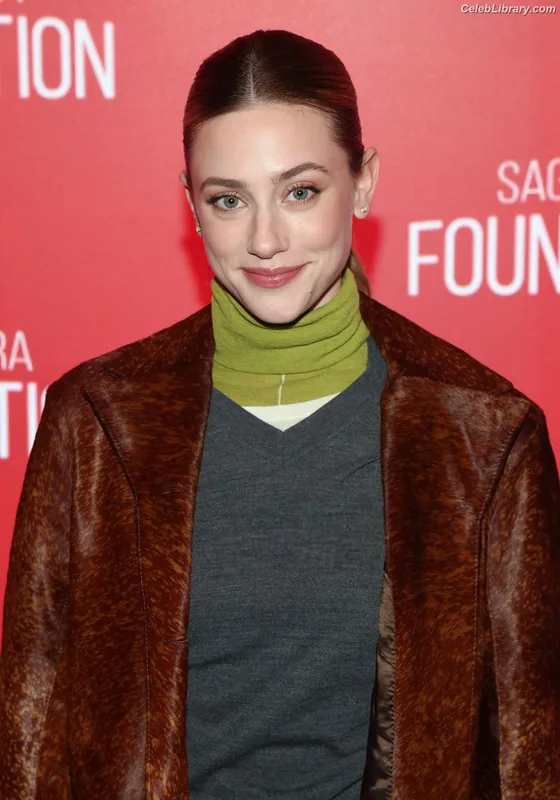 Lili Reinhart photo 18 of 1522