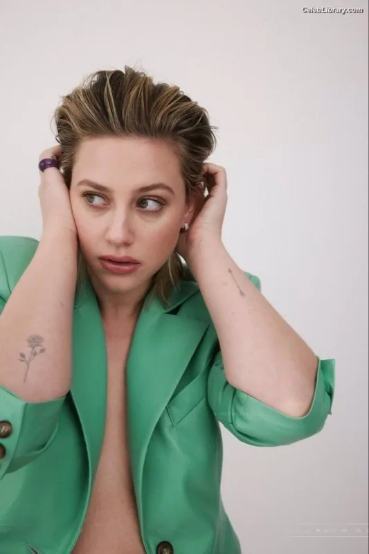 Lili Reinhart photo 16 of 1522