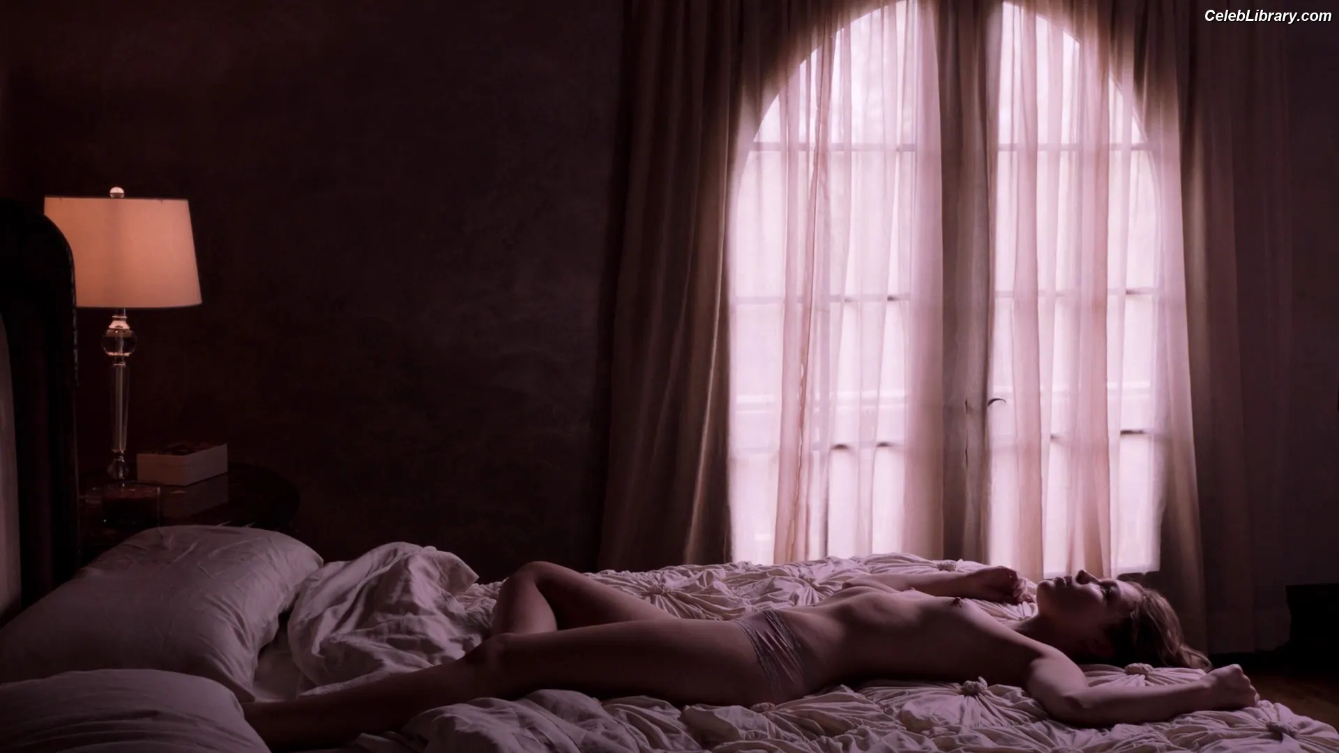 Lili Simmons photo 9 of 104