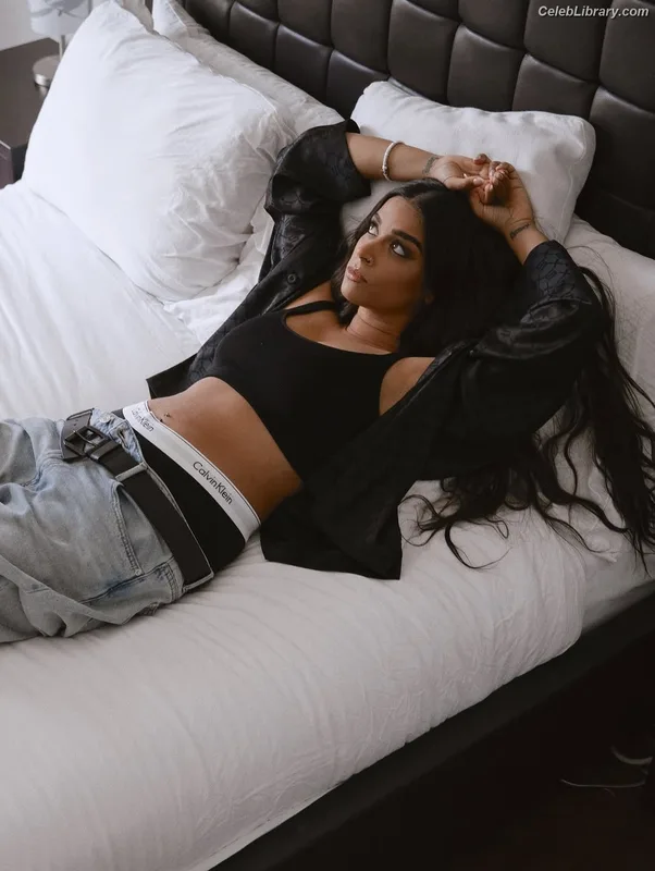 lilly singh photo 3 of 297