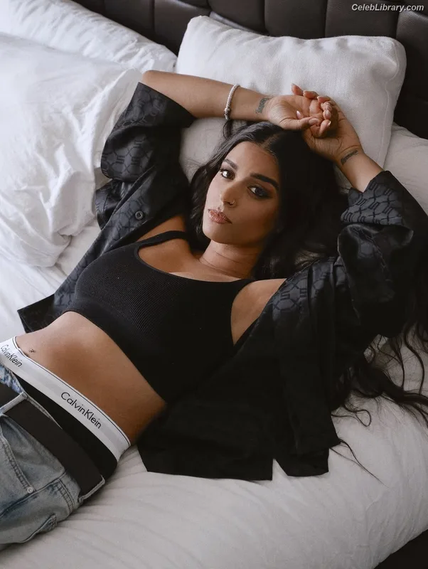lilly singh photo 5 of 297