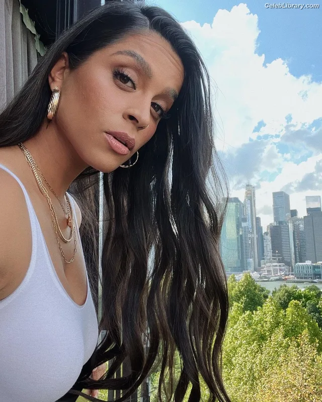 lilly singh photo 1 of 297