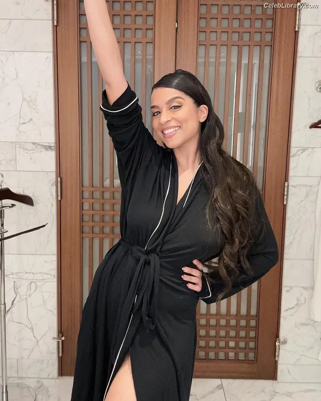 lilly singh photo 11 of 297