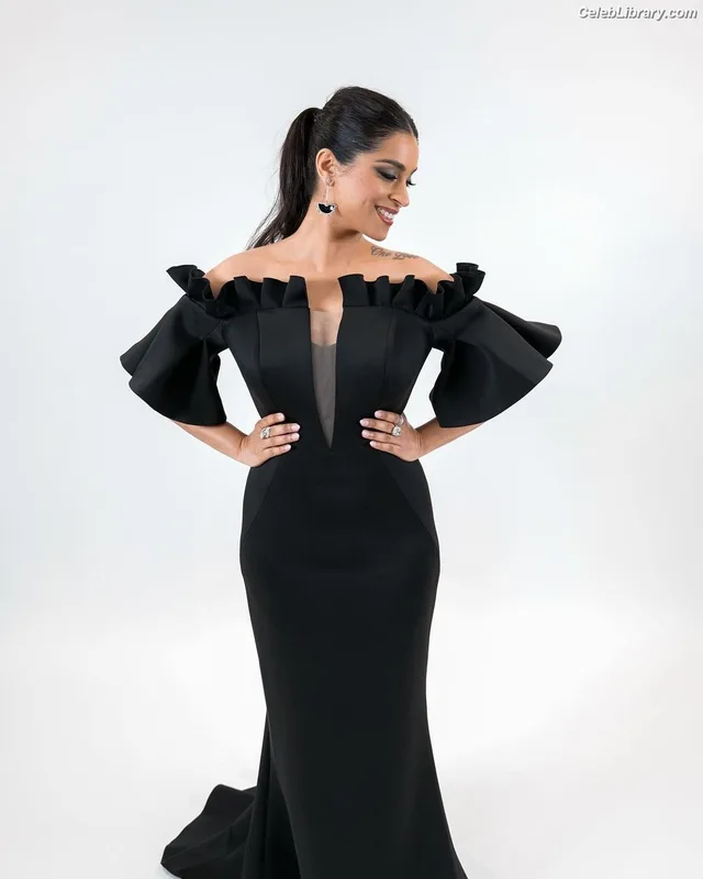 lilly singh photo 5 of 297
