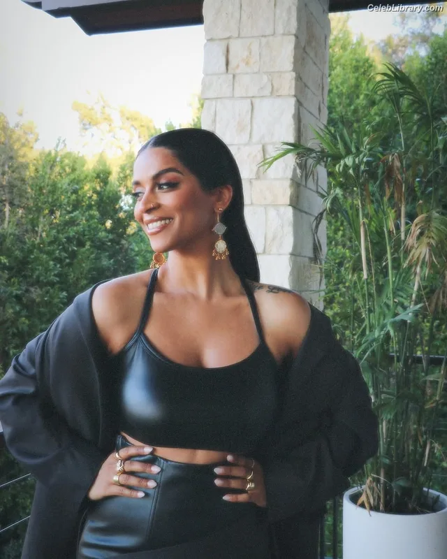 lilly singh photo 3 of 297
