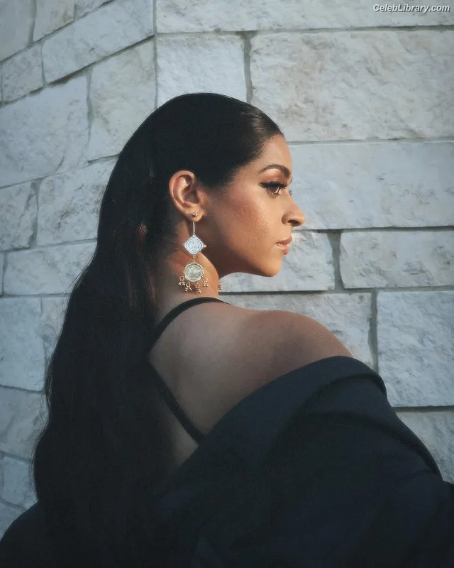lilly singh photo 9 of 297