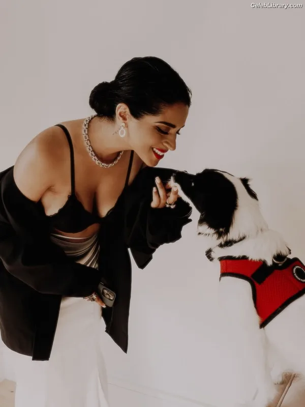 lilly singh photo 7 of 297