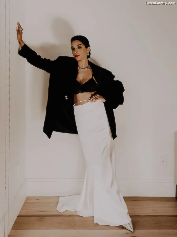 lilly singh photo 8 of 297