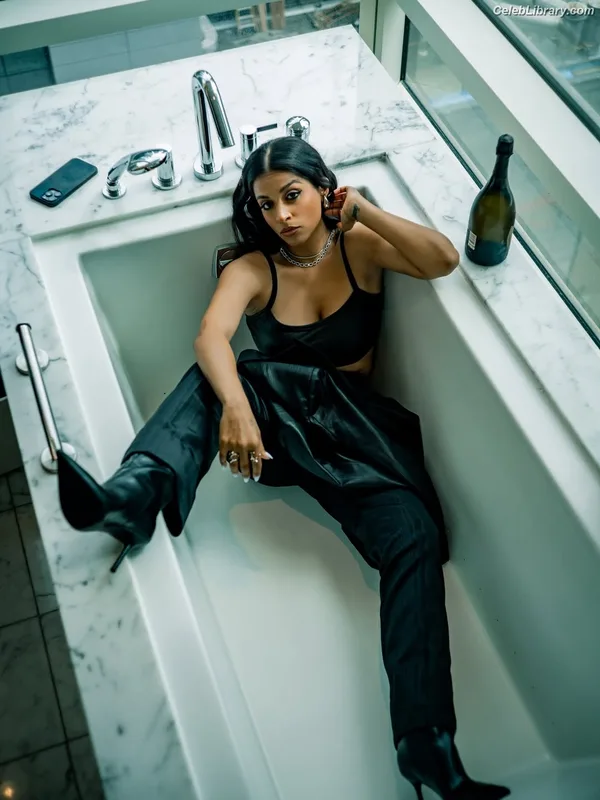 lilly singh photo 1 of 297
