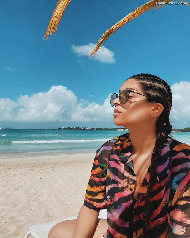 lilly singh photo 8 of 297