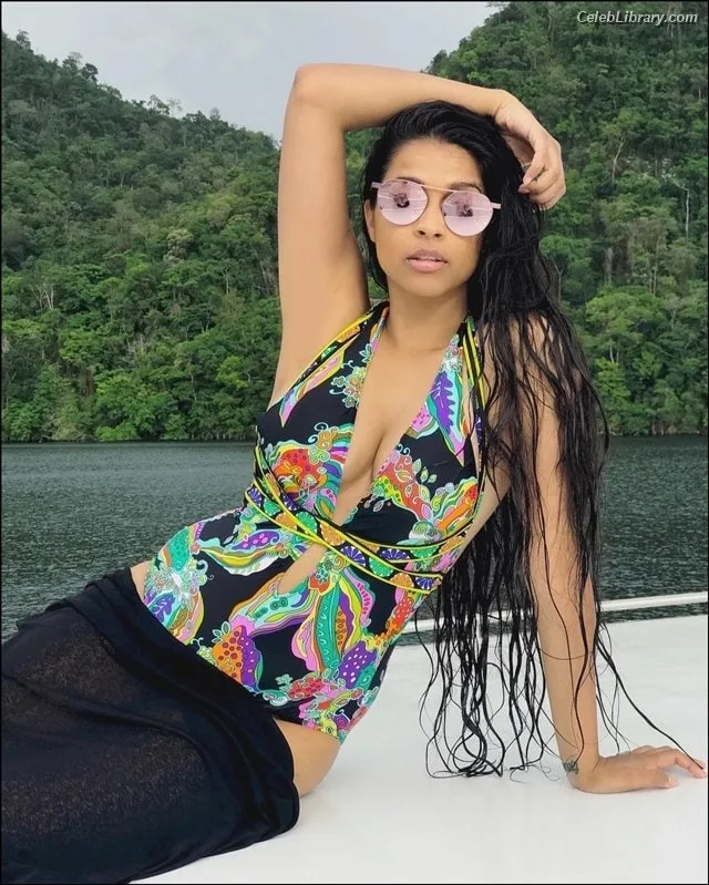 lilly singh photo 9 of 297