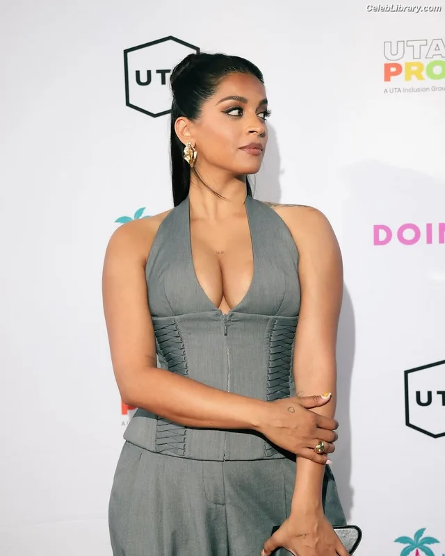 lilly singh photo 3 of 297