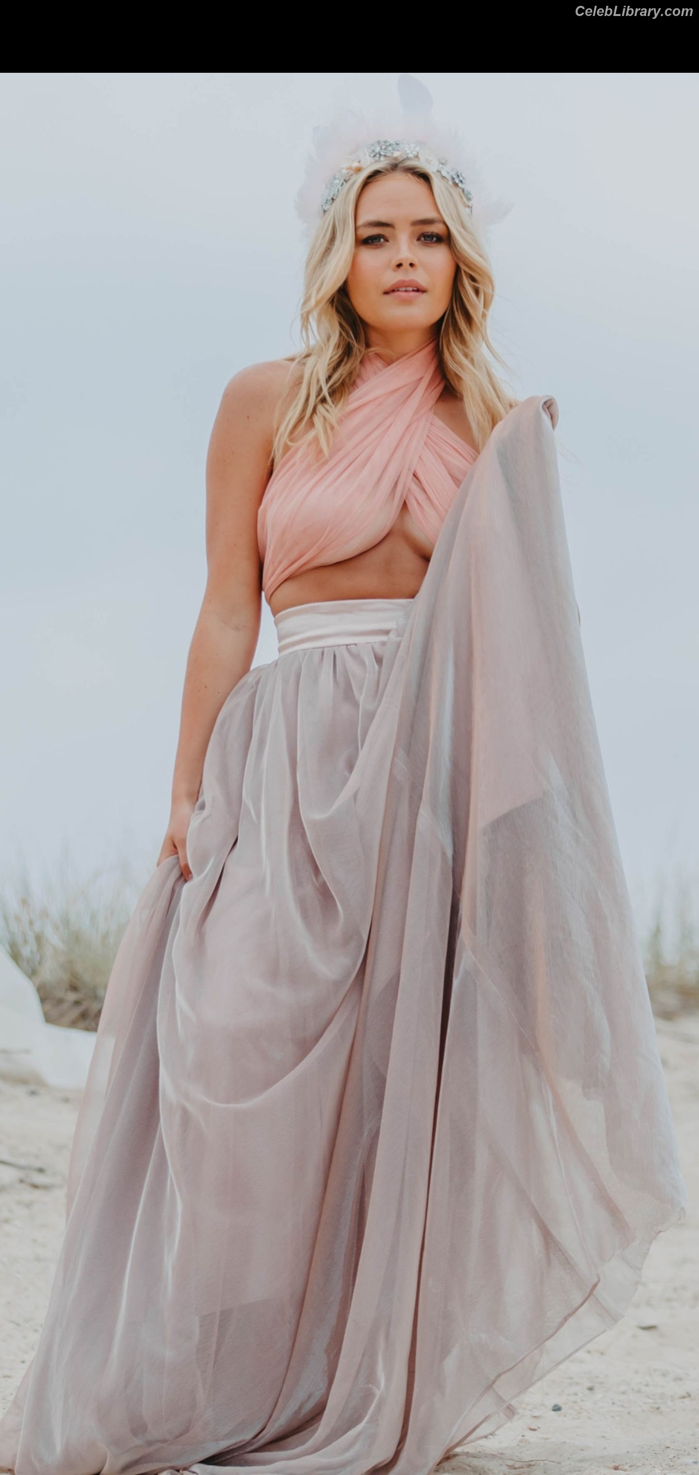 Lilly Van Der Meer photo 11 of 15