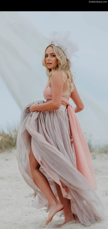 Lilly Van Der Meer photo 1 of 15