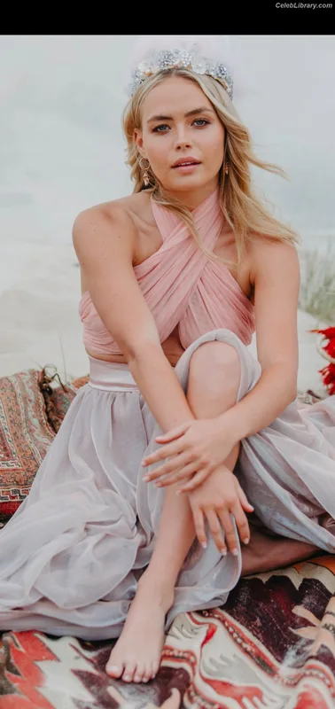 Lilly Van Der Meer photo 8 of 15