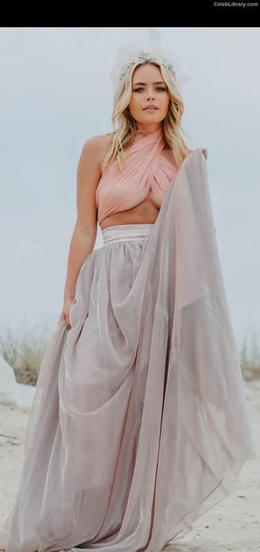 Lilly Van Der Meer photo 11 of 15