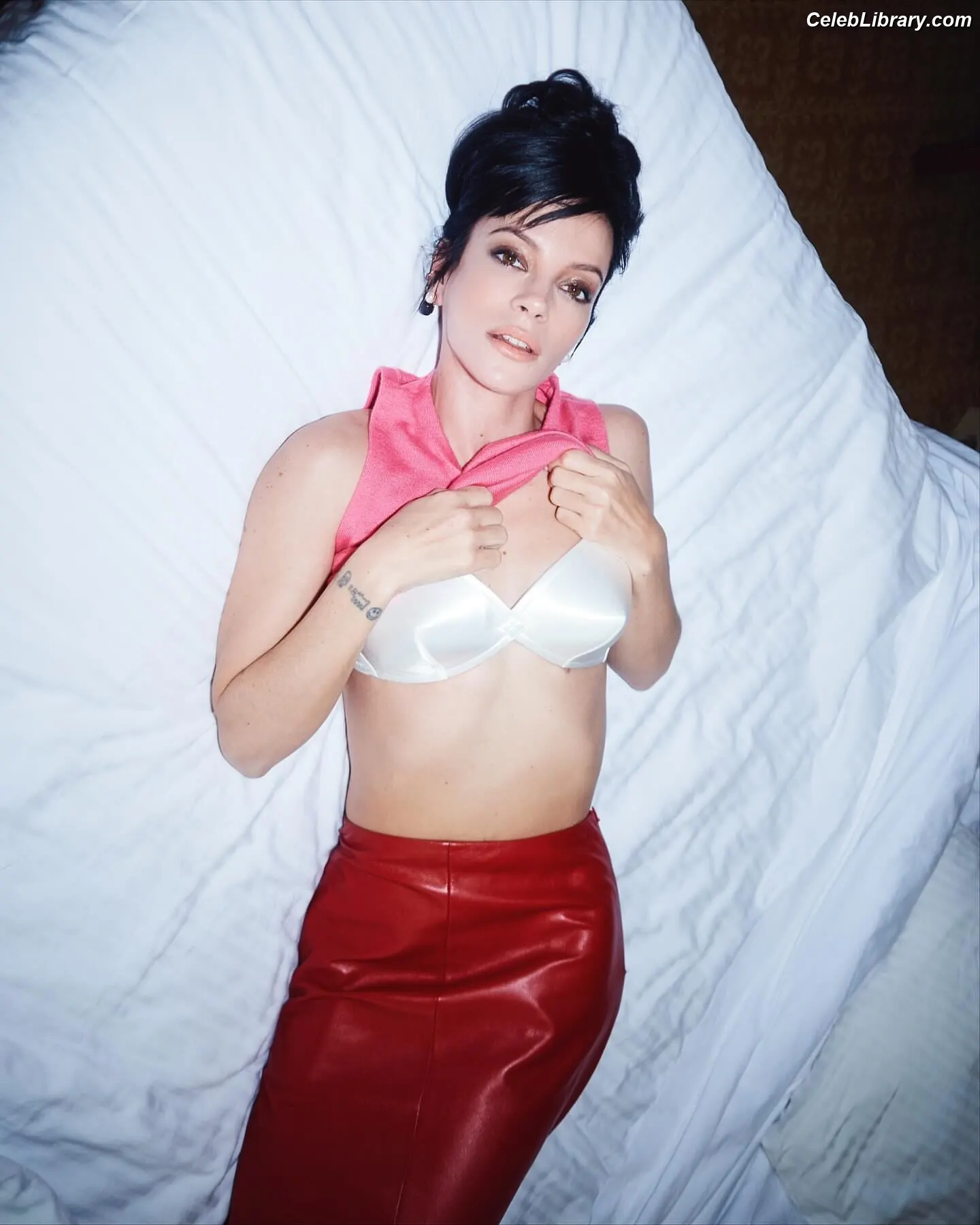 Lily Allen photo 3 of 436