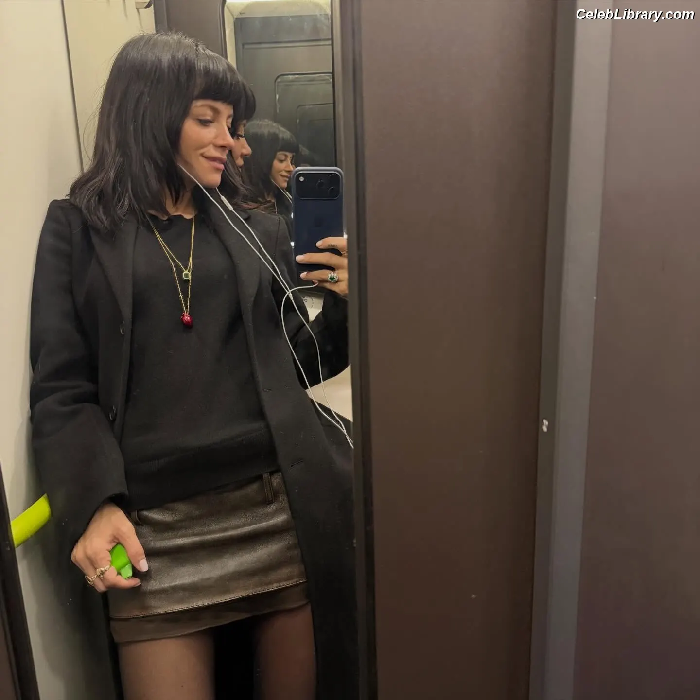 Lily Allen photo 9 of 436