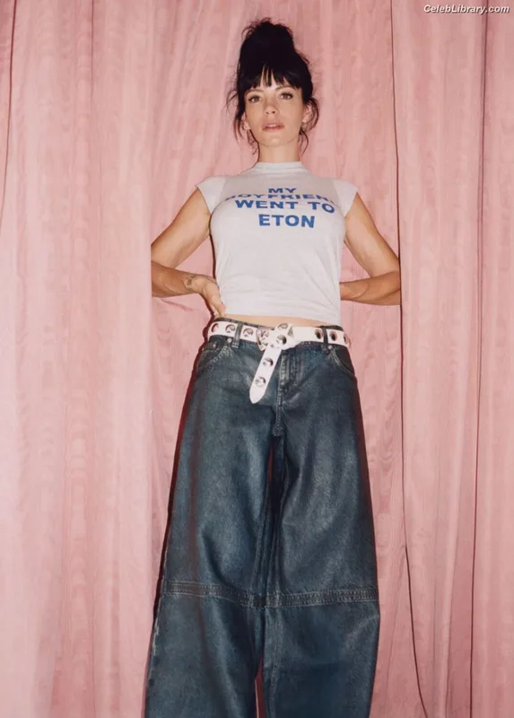 Lily Allen photo 19 of 437